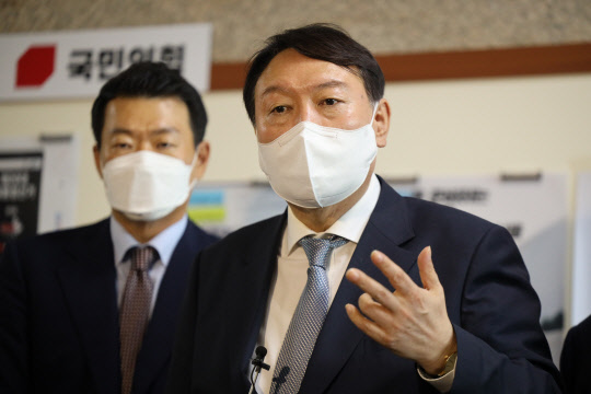 제20대 대선 예비후보로 등록한 국민의힘 소속 윤석열 전 검찰총장.윤석열 캠프 제공 사진